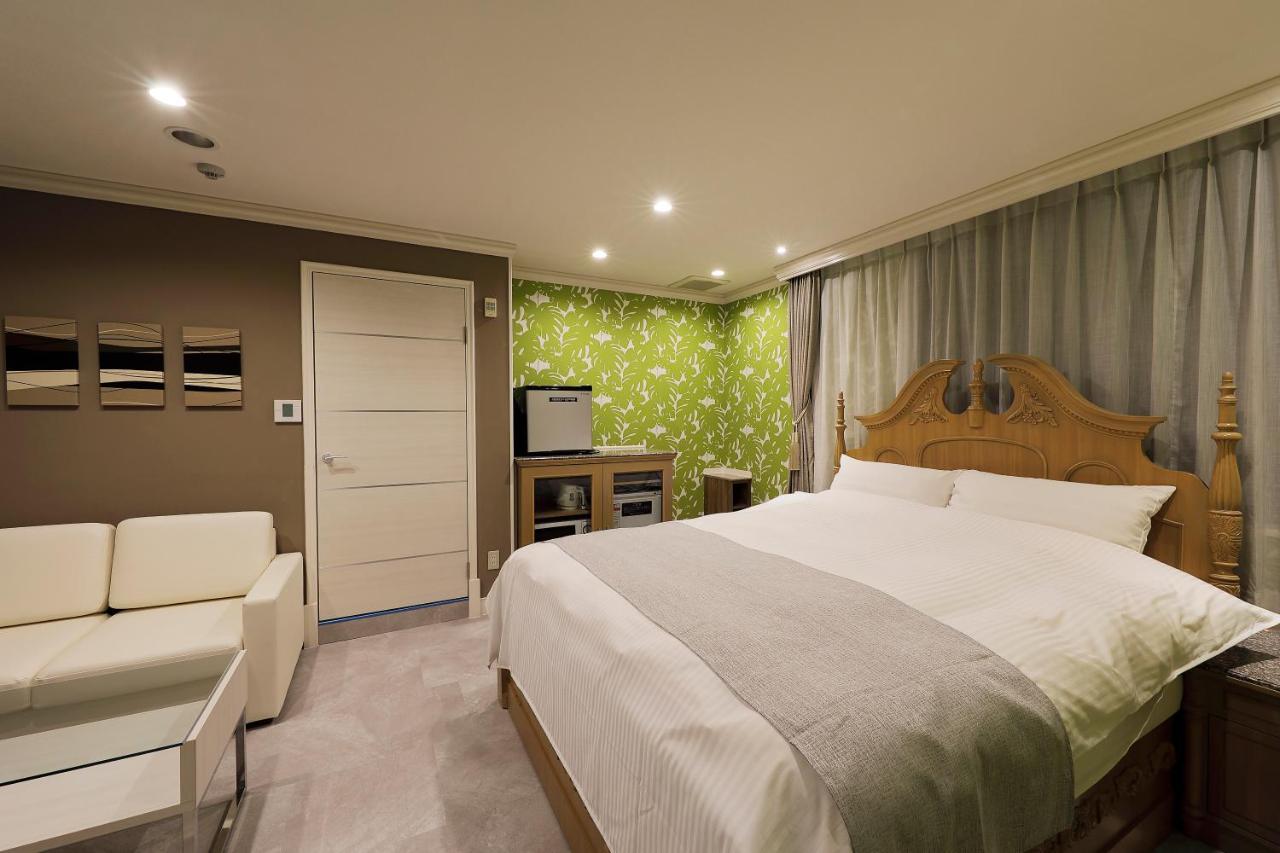 ホテルバースデー岐阜西店 Hotel Birthday Gifuwest (Adults Only) 外观 照片