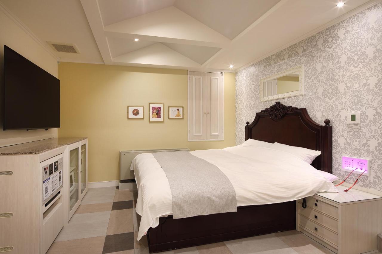 ホテルバースデー岐阜西店 Hotel Birthday Gifuwest (Adults Only) 外观 照片