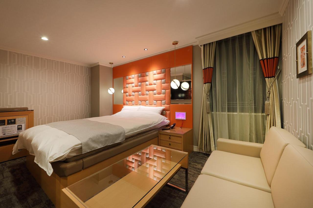 ホテルバースデー岐阜西店 Hotel Birthday Gifuwest (Adults Only) 外观 照片
